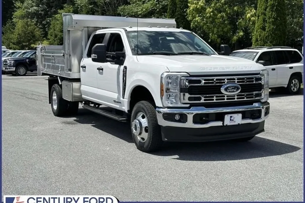 2024 Ford F-350 photo 1