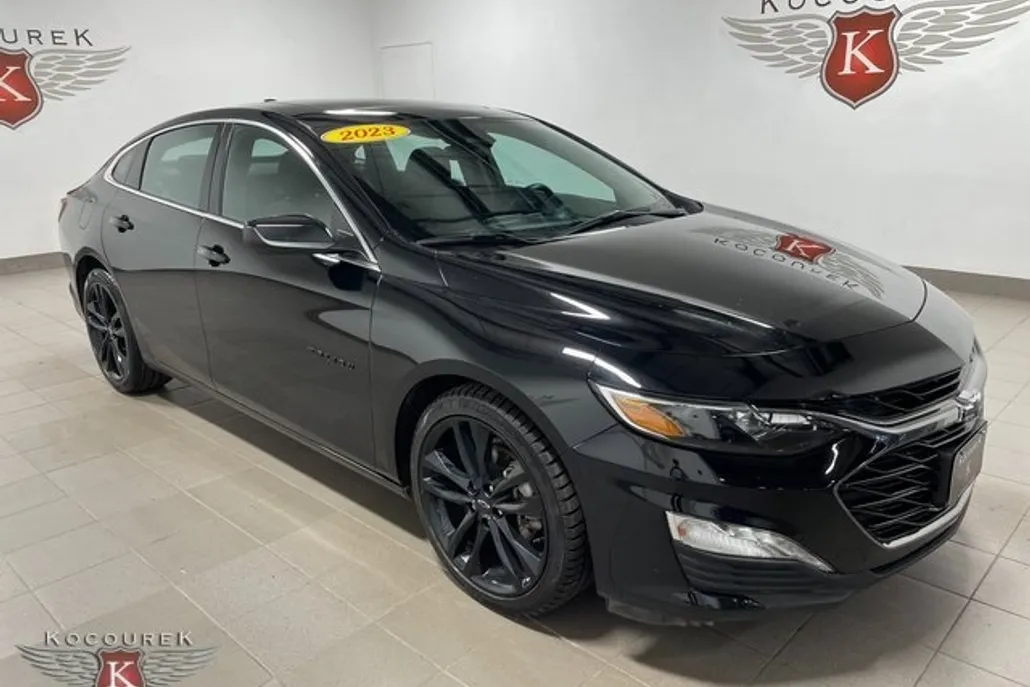 2023 Chevrolet Malibu 1LT photo 1
