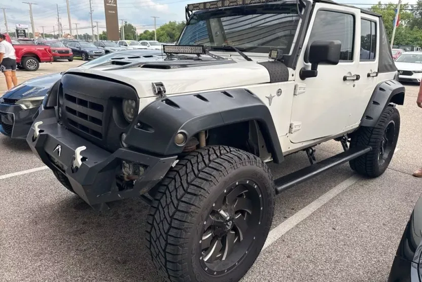 2016 Jeep Wrangler Unlimited Sport photo 1