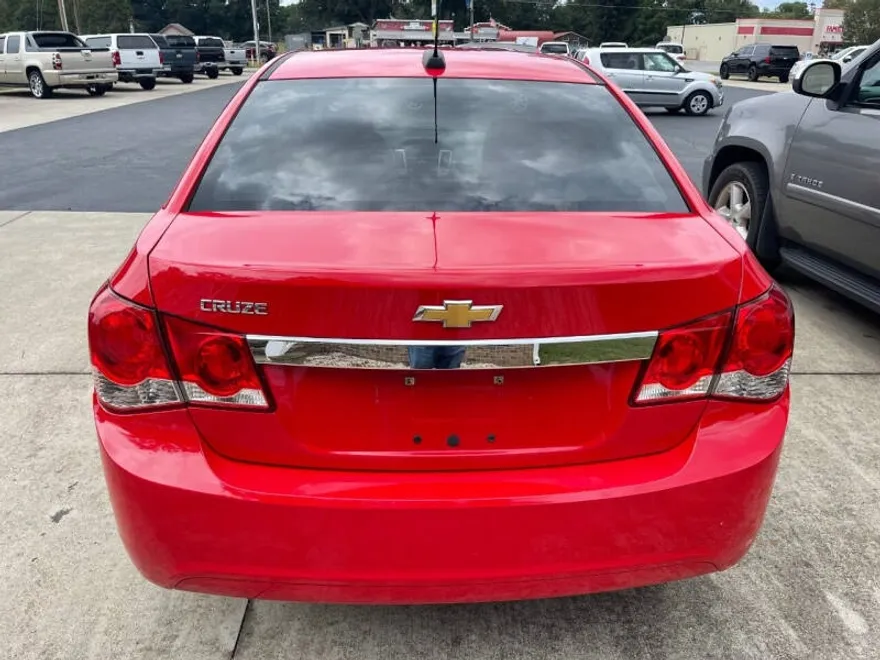 2015 Chevrolet Cruze LS photo 1
