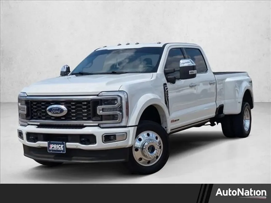 2025 Ford F-450 Platinum photo 1