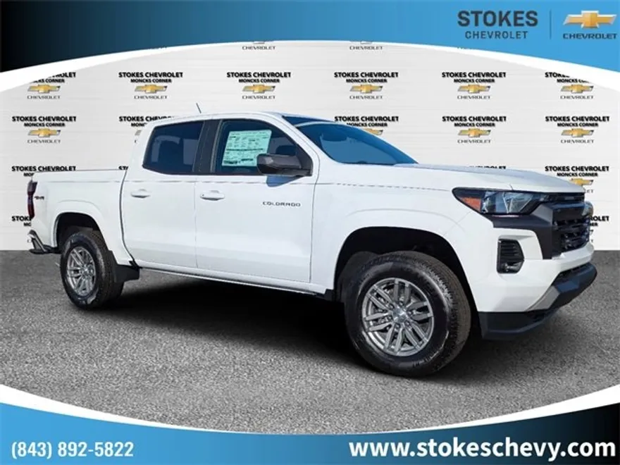 2024 Chevrolet Colorado LT photo 1