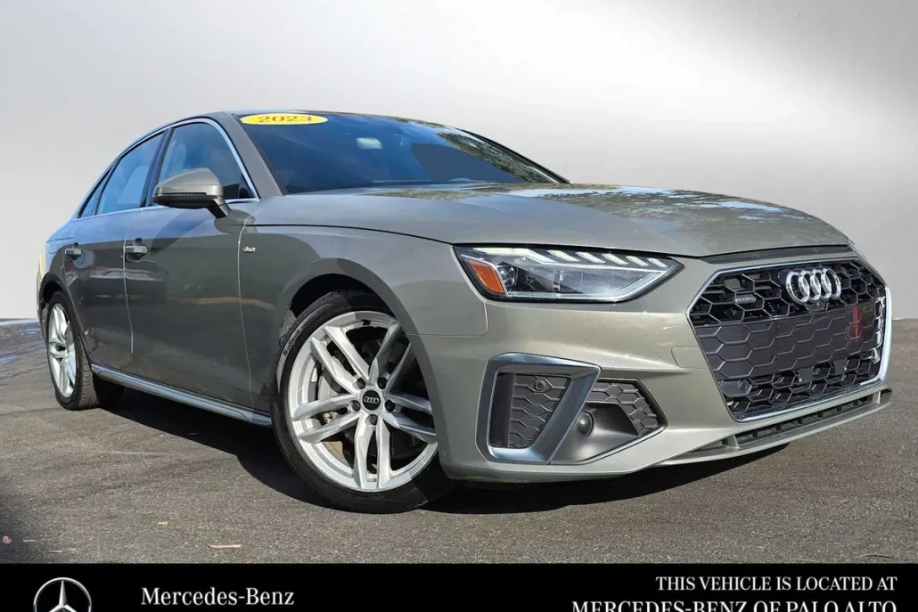 2023 Audi A4 S line Quattro Premium Plus photo 1