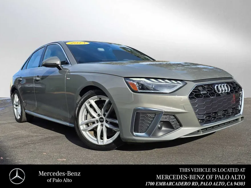 2023 Audi A4 S line Quattro Premium Plus photo 1