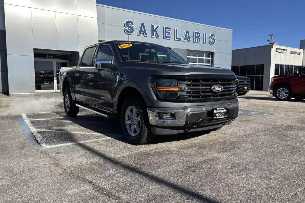 2024 Ford F-150 XLT photo 1