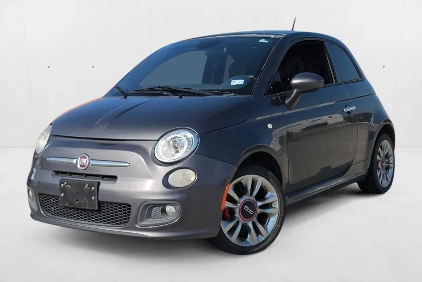 2015 Fiat 500 Sport photo 1