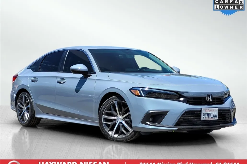 2022 Honda Civic Touring photo 1