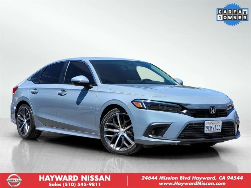 2022 Honda Civic Touring photo 1