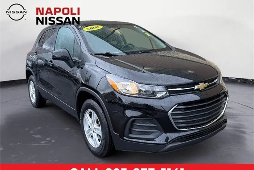 2020 Chevrolet Trax LS photo 1