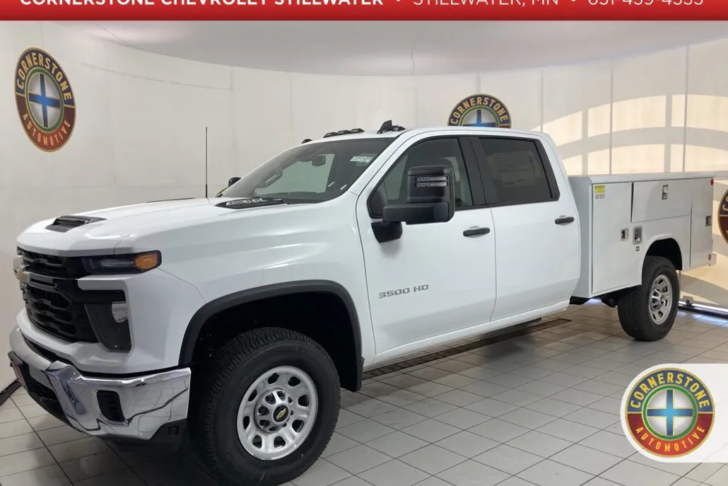 2025 Chevrolet Silverado 3500HD photo 1