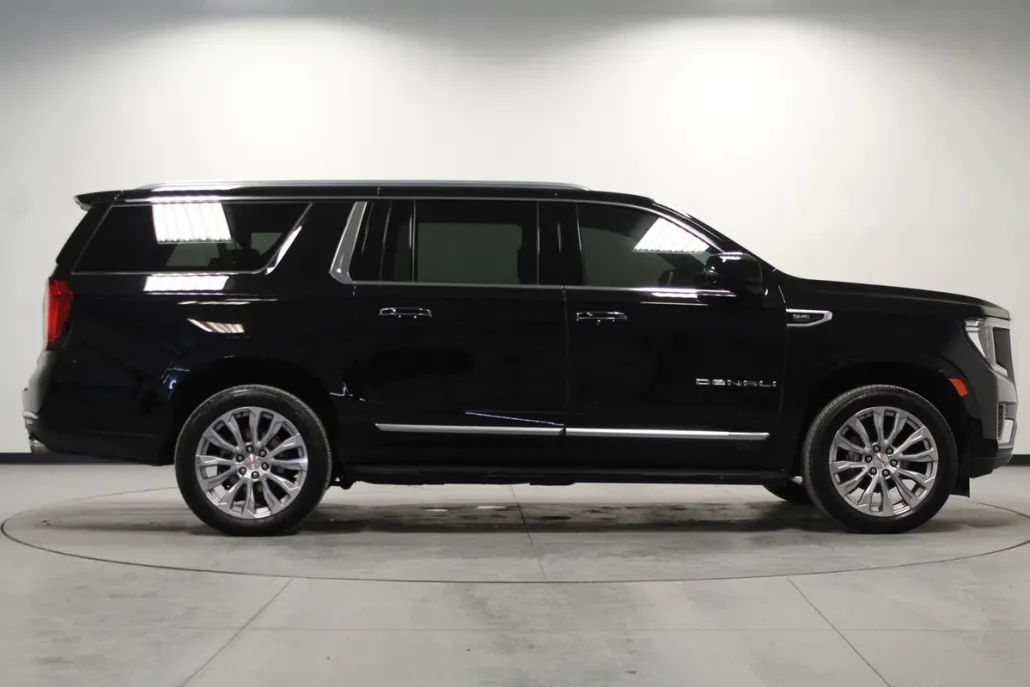 2024 Gmc Yukon XL Denali photo 1