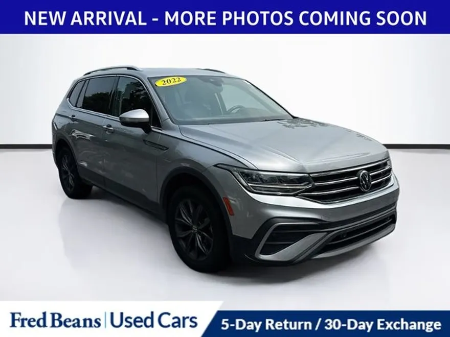 2022 Volkswagen Tiguan SE photo 1