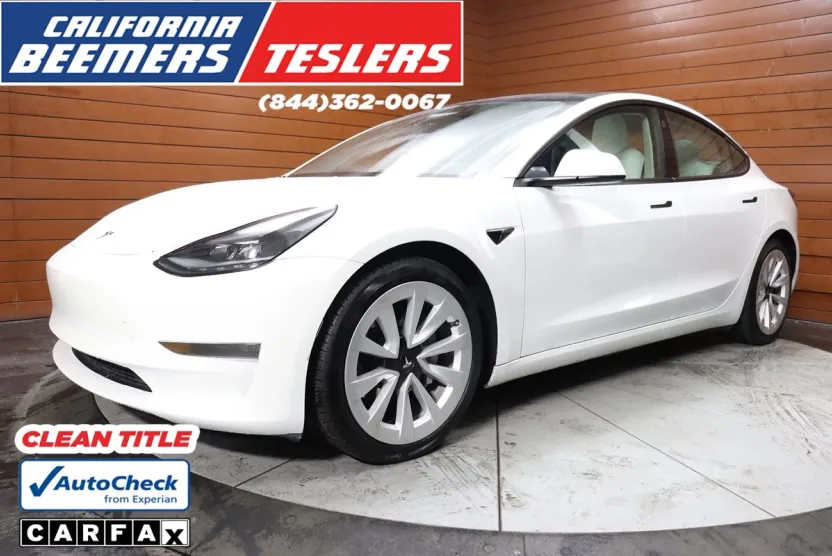 2022 Tesla Model 3 photo 1