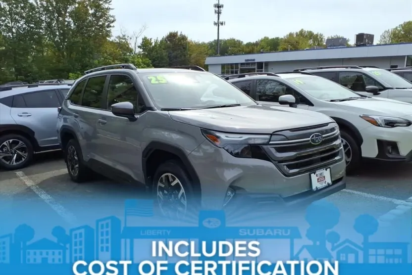 2025 Subaru Forester Premium photo 1
