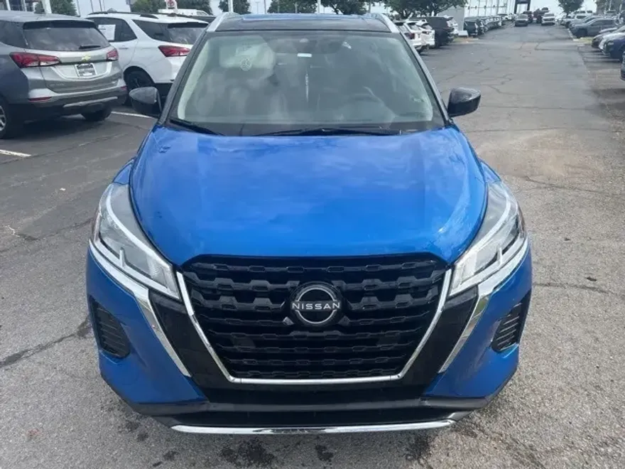 2024 Nissan Kicks SV photo 1
