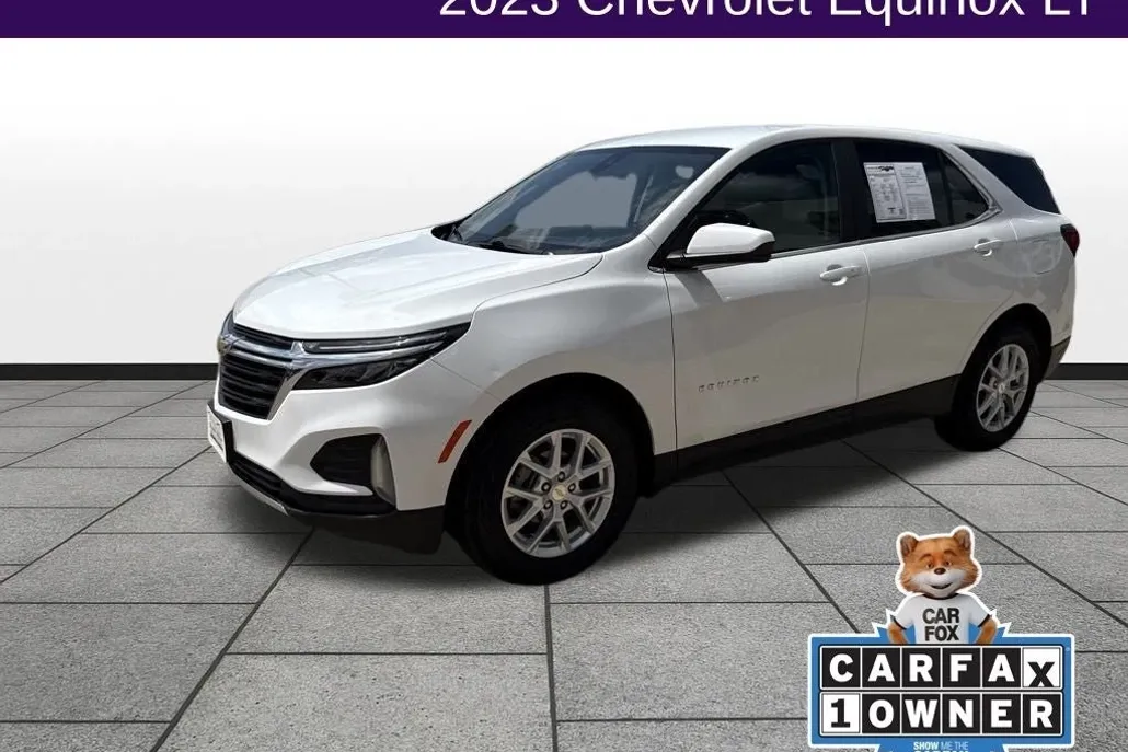 2023 Chevrolet Equinox LT photo 1