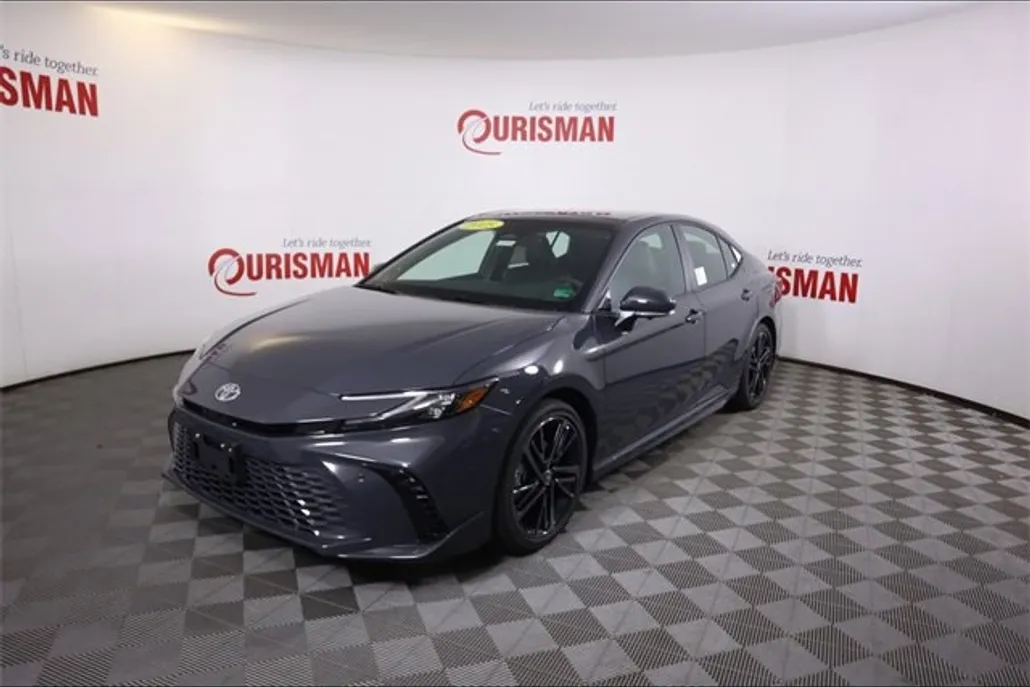 2025 Toyota Camry XSE photo 1