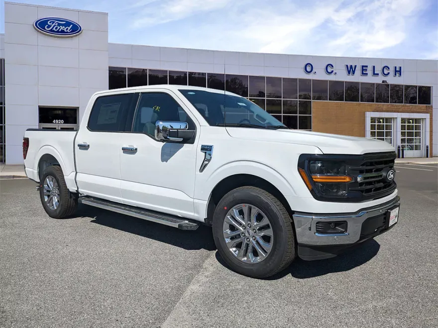 2025 Ford F-150 XLT photo 1