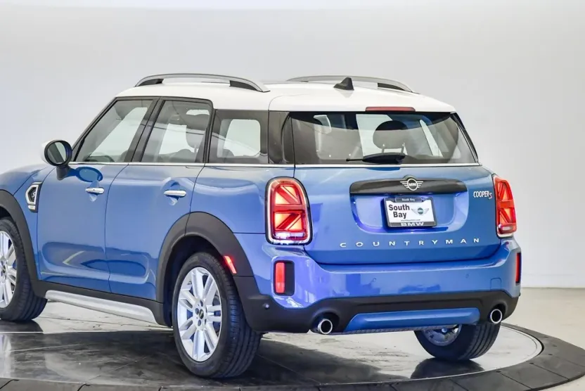2023 Mini Countryman S photo 1