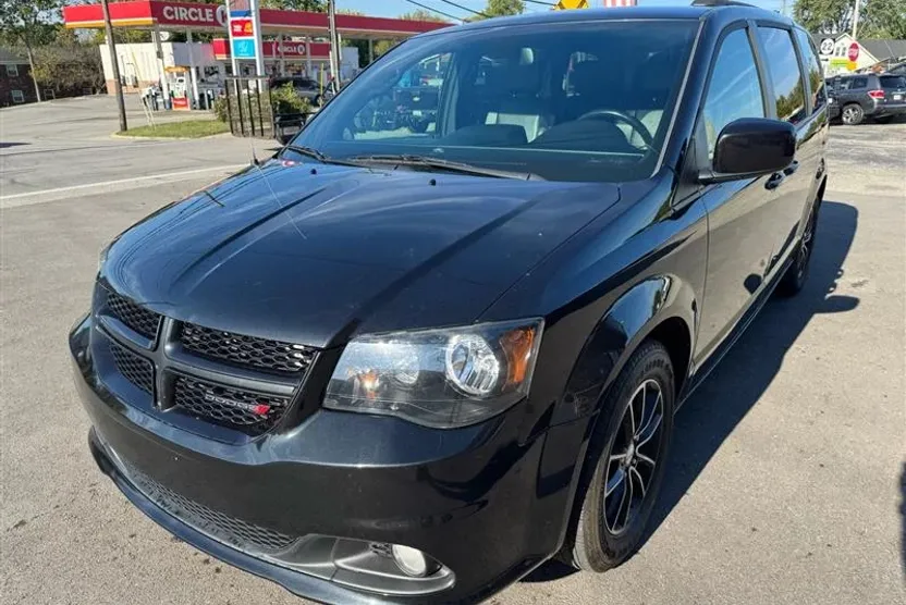 2019 Dodge Grand Caravan GT photo 1