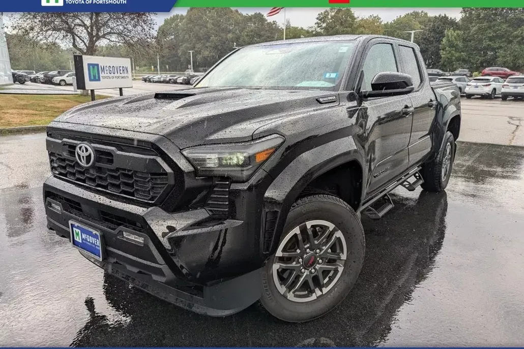 2025 Toyota Tacoma 4x4 TRD Sport photo 1