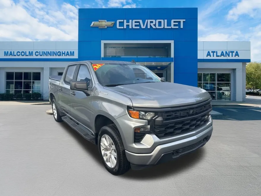 2024 Chevrolet Silverado 1500 Custom photo 1