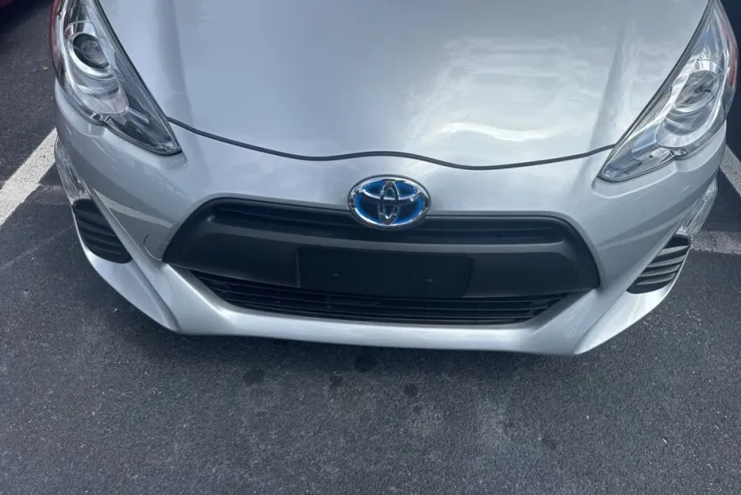 2016 Toyota Prius C Four photo 1