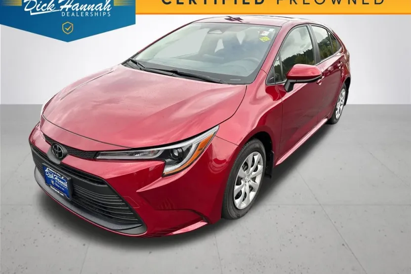 2025 Toyota Corolla LE photo 1