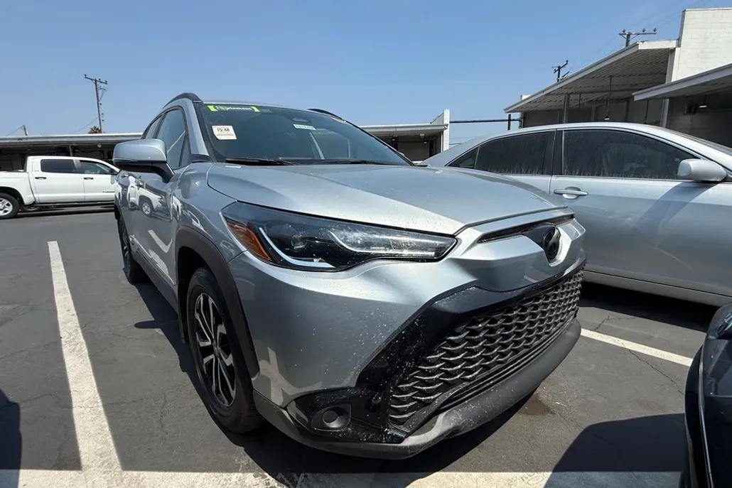 2023 Toyota Corolla Hybrid SE photo 1