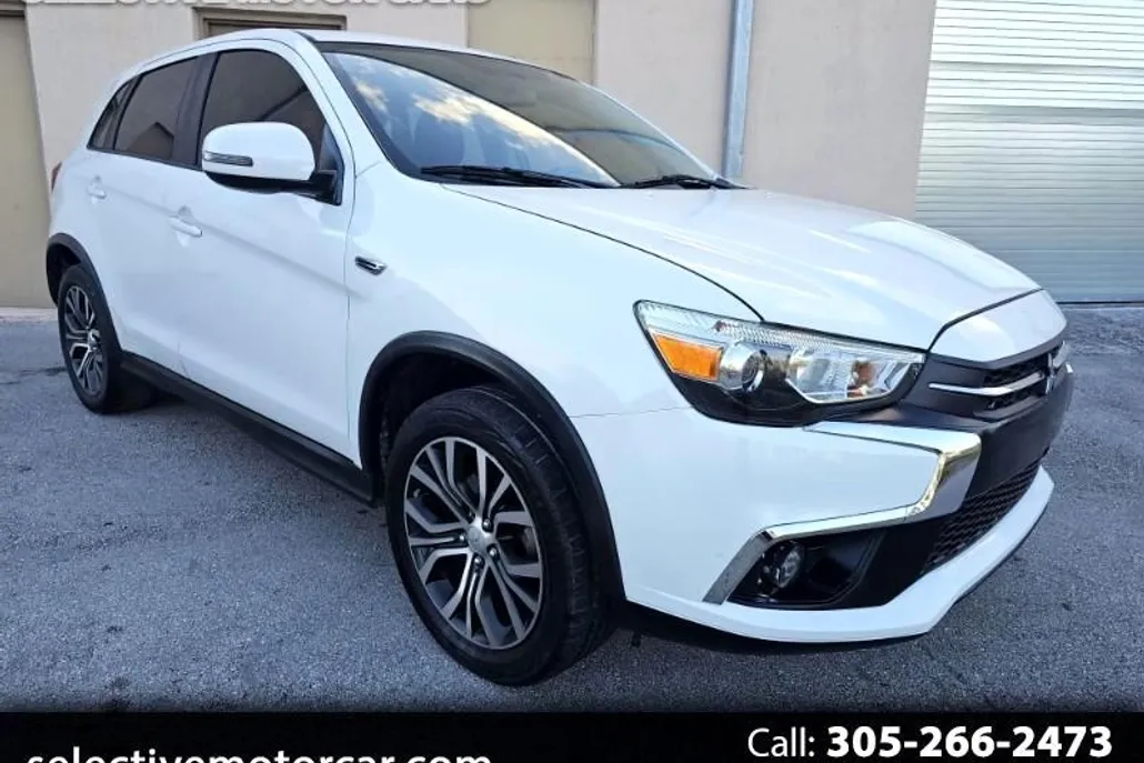 2018 Mitsubishi Outlander Sport ES photo 1