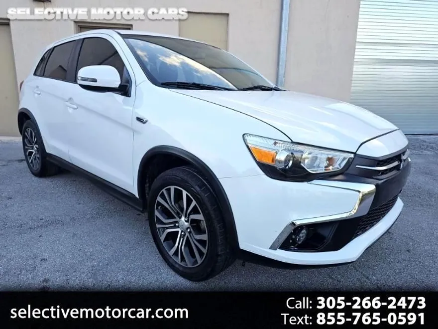 2018 Mitsubishi Outlander Sport ES photo 1