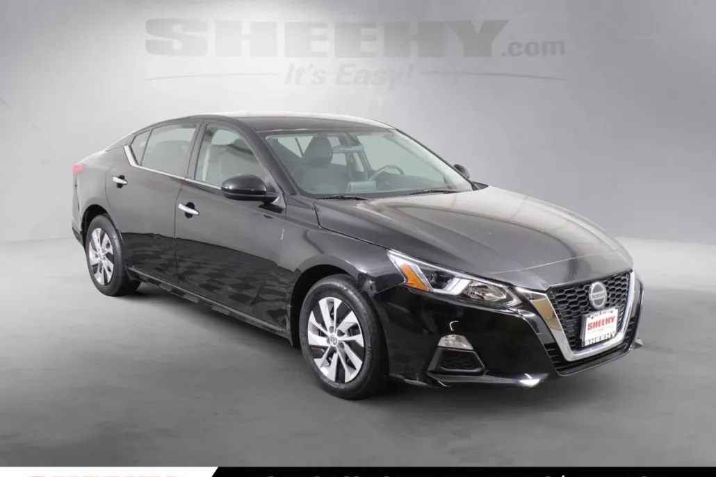 2019 Nissan Altima 2.5 S photo 1