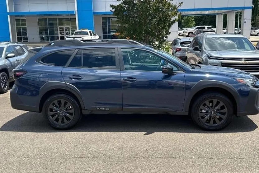 2023 Subaru Outback Onyx Edition XT photo 1