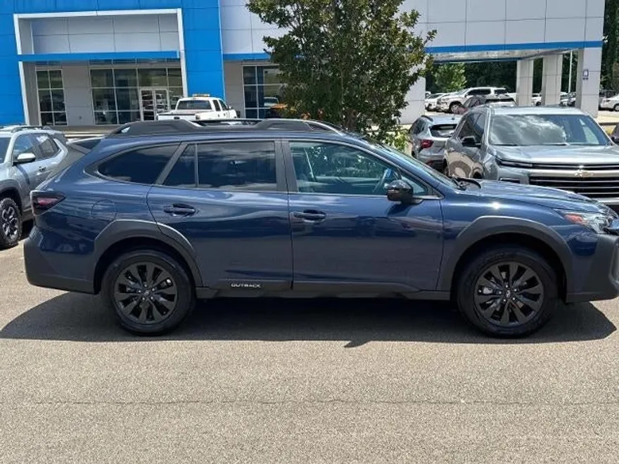 2023 Subaru Outback Onyx Edition XT photo 1