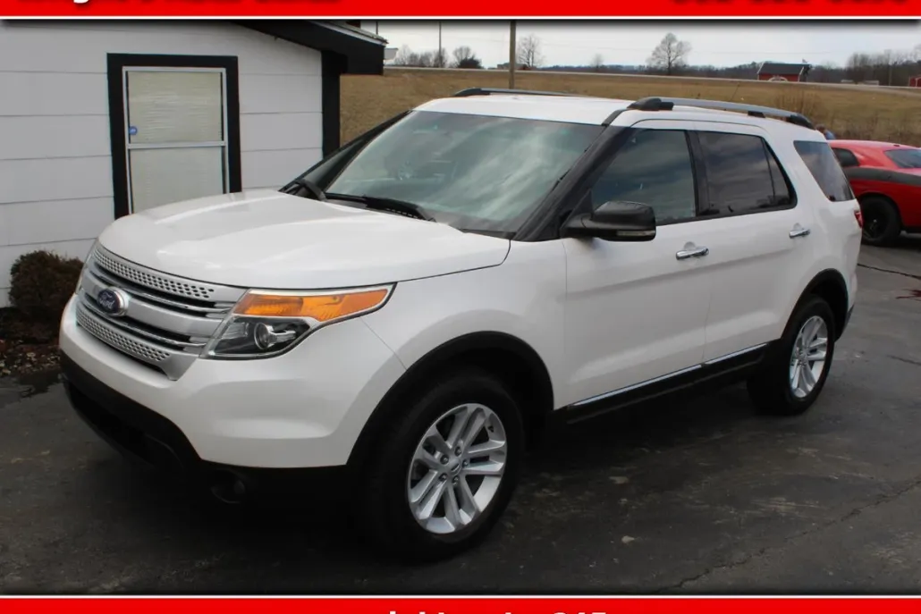 2012 Ford Explorer XLT photo 1