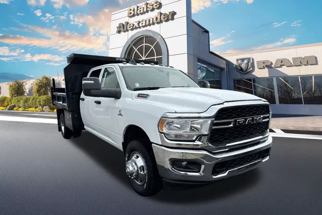 2024 Ram 3500 Tradesman photo 1