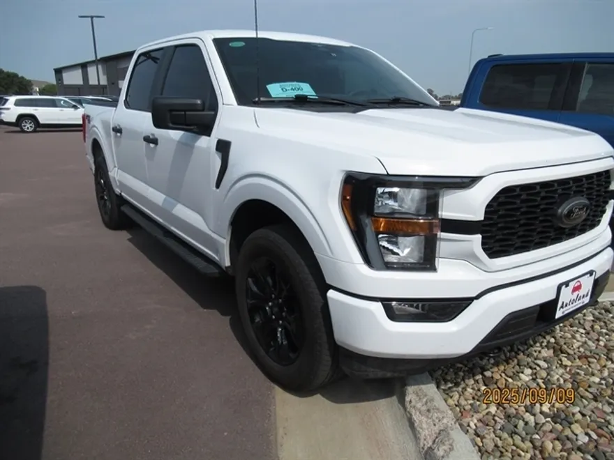 2023 Ford F-150 XL photo 1