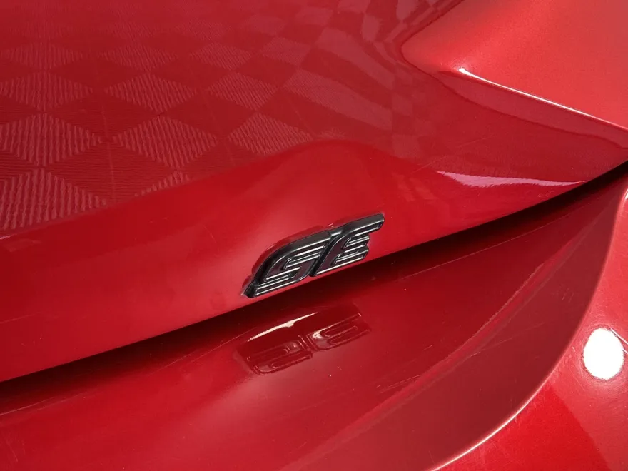 2022 Toyota Corolla SE photo 1