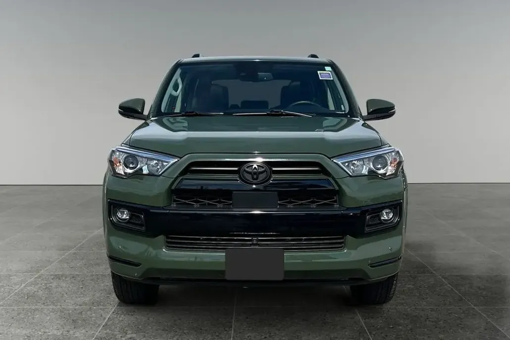 2022 Toyota 4Runner Limited photo 1