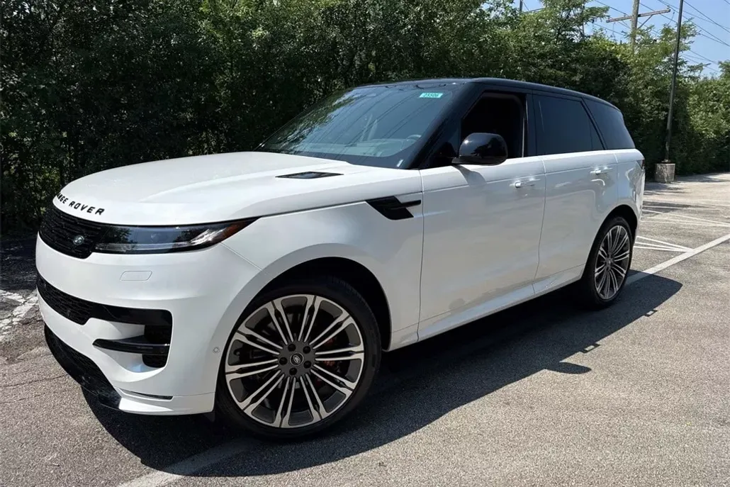 2025 Land Rover Range Rover Sport SE photo 1
