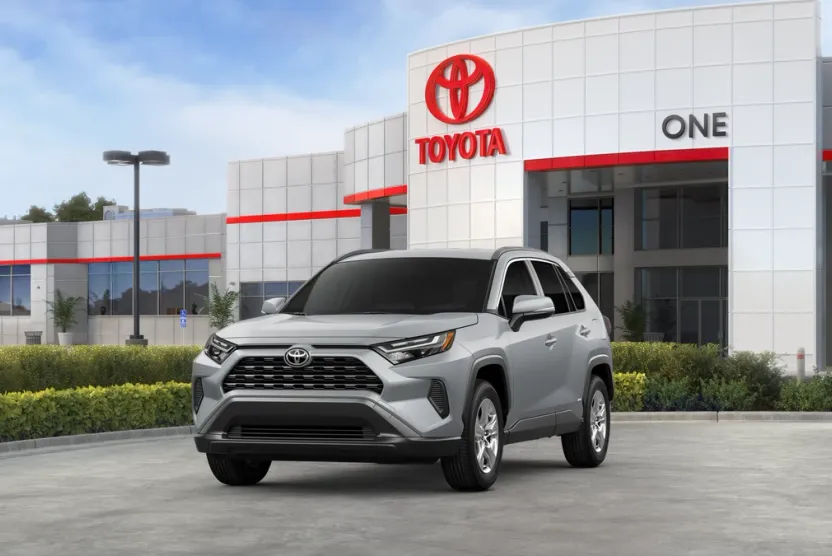 2025 Toyota RAV4 Hybrid XLE photo 1