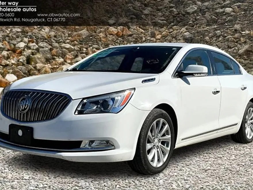 2016 Buick LaCrosse Leather photo 1