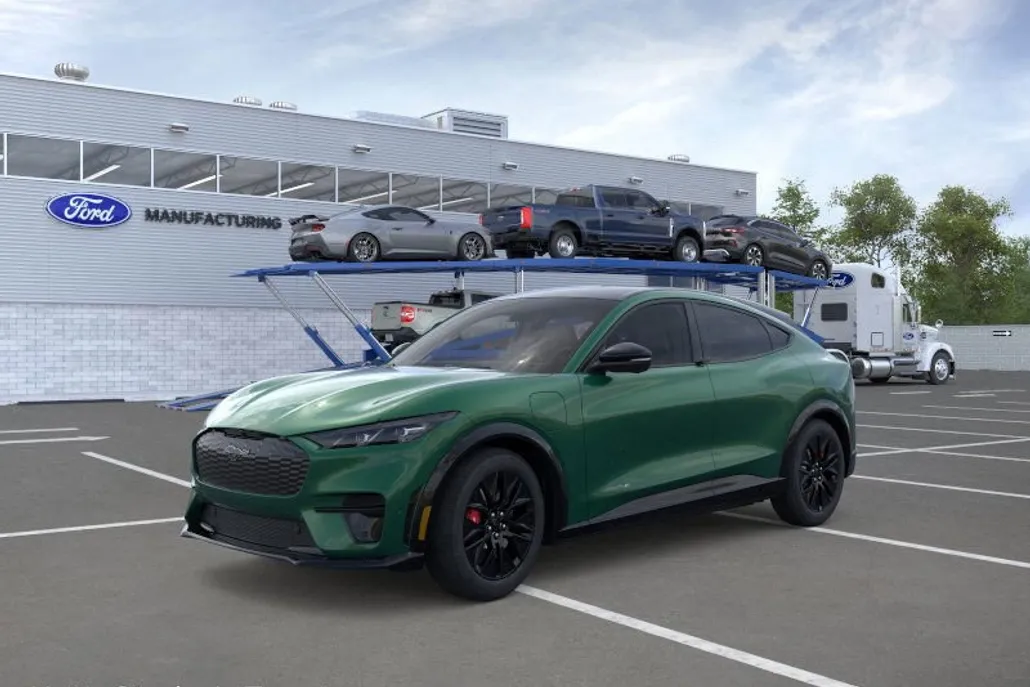 2025 Ford Mustang Mach-E Premium photo 1