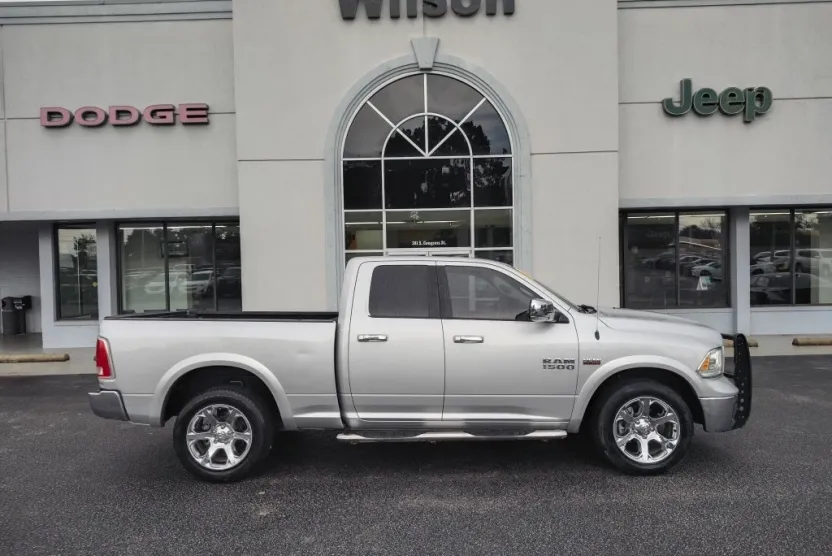 2016 Ram 1500 Laramie photo 1