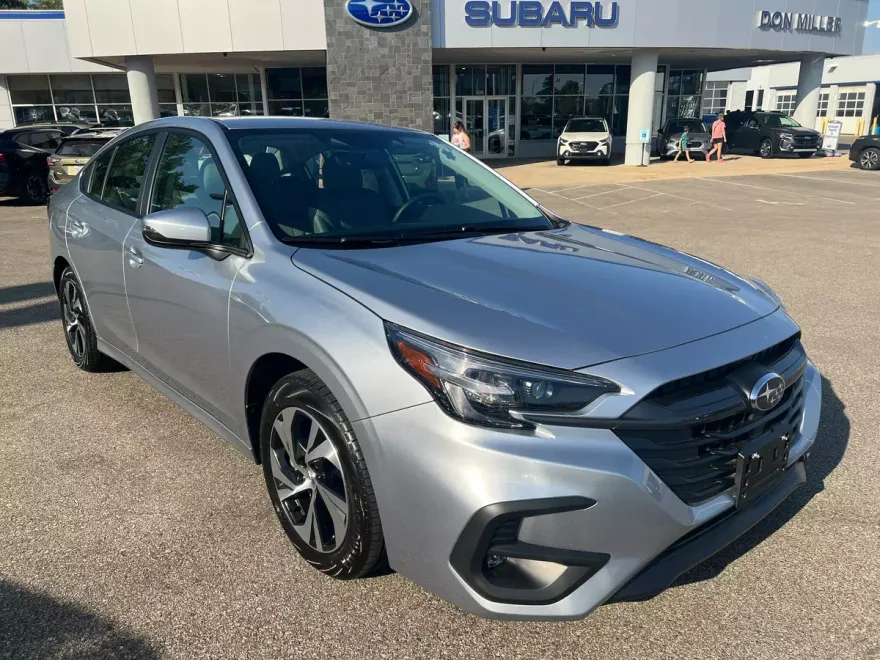 2025 Subaru Legacy Premium photo 1