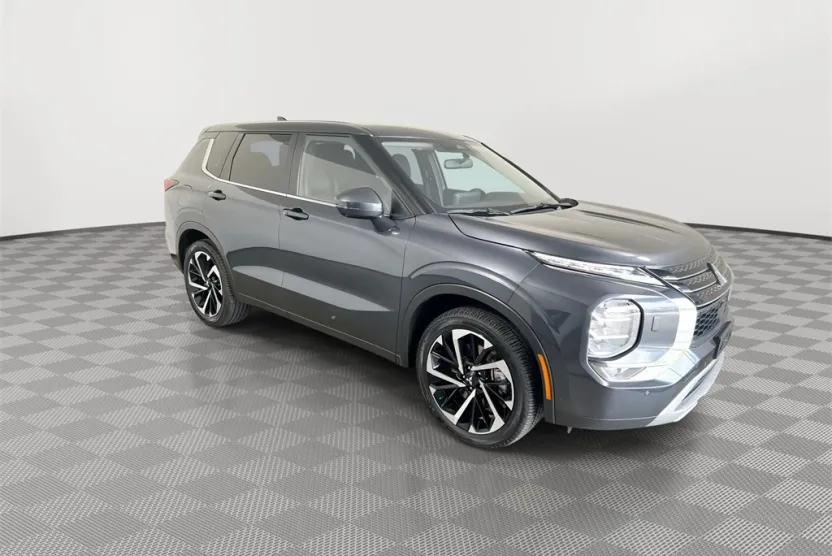 2024 Mitsubishi Outlander SE Ralliart photo 1