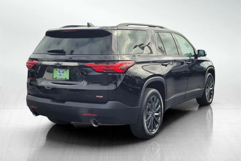 2023 Chevrolet Traverse RS photo 1