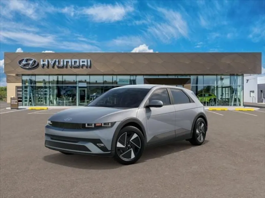 2025 Hyundai Ioniq 5 SE photo 1