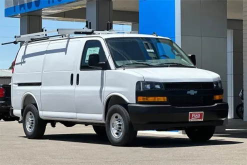 2025 Chevrolet Express Cargo 2500 photo 2