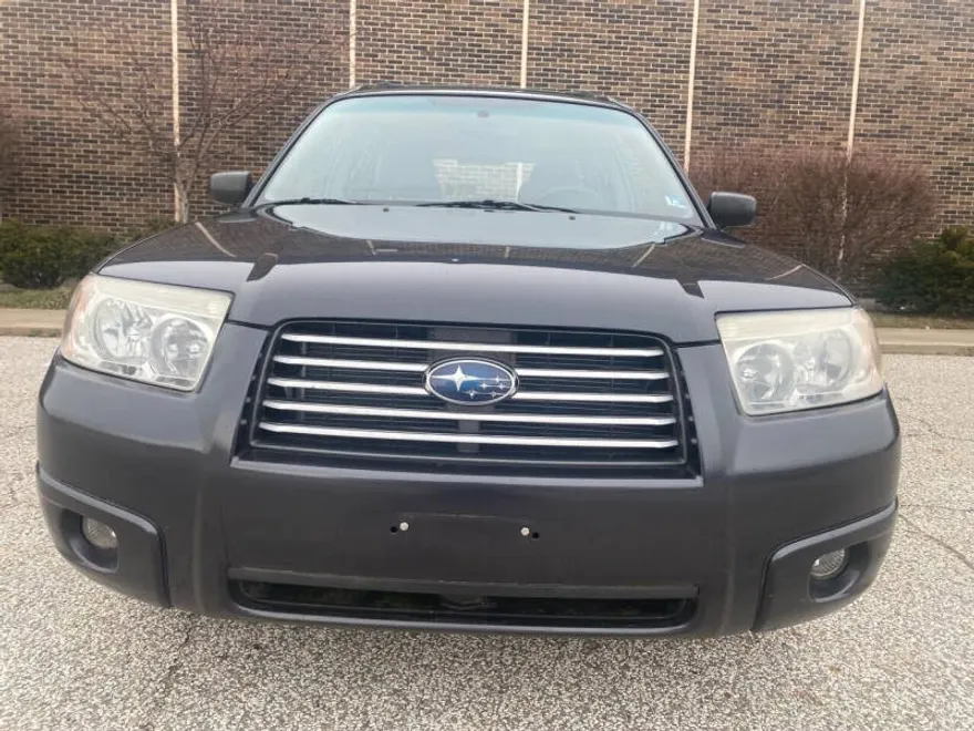 2008 Subaru Forester X photo 1